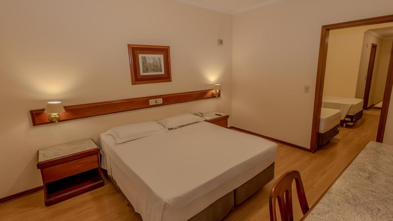 Lizon Curitiba Hotel Luaran gambar