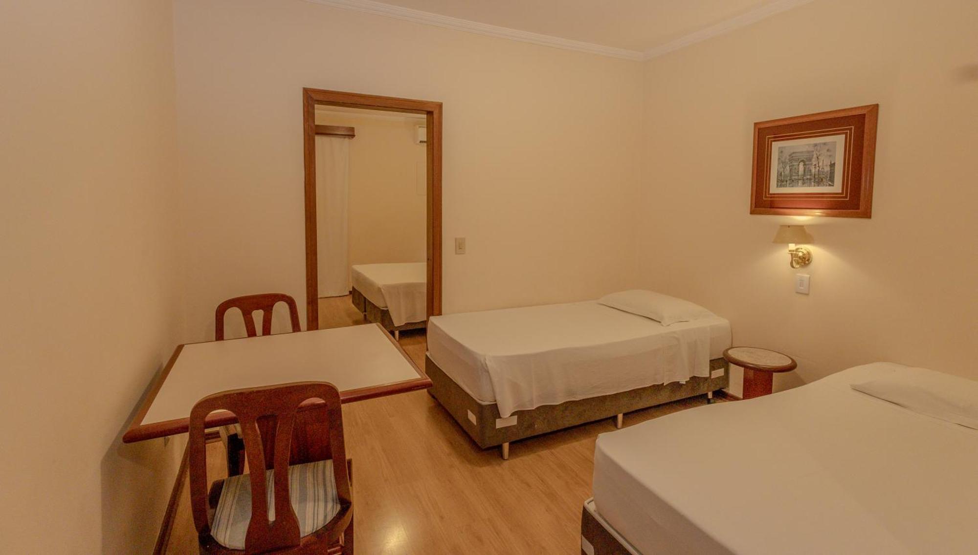 Lizon Curitiba Hotel Luaran gambar