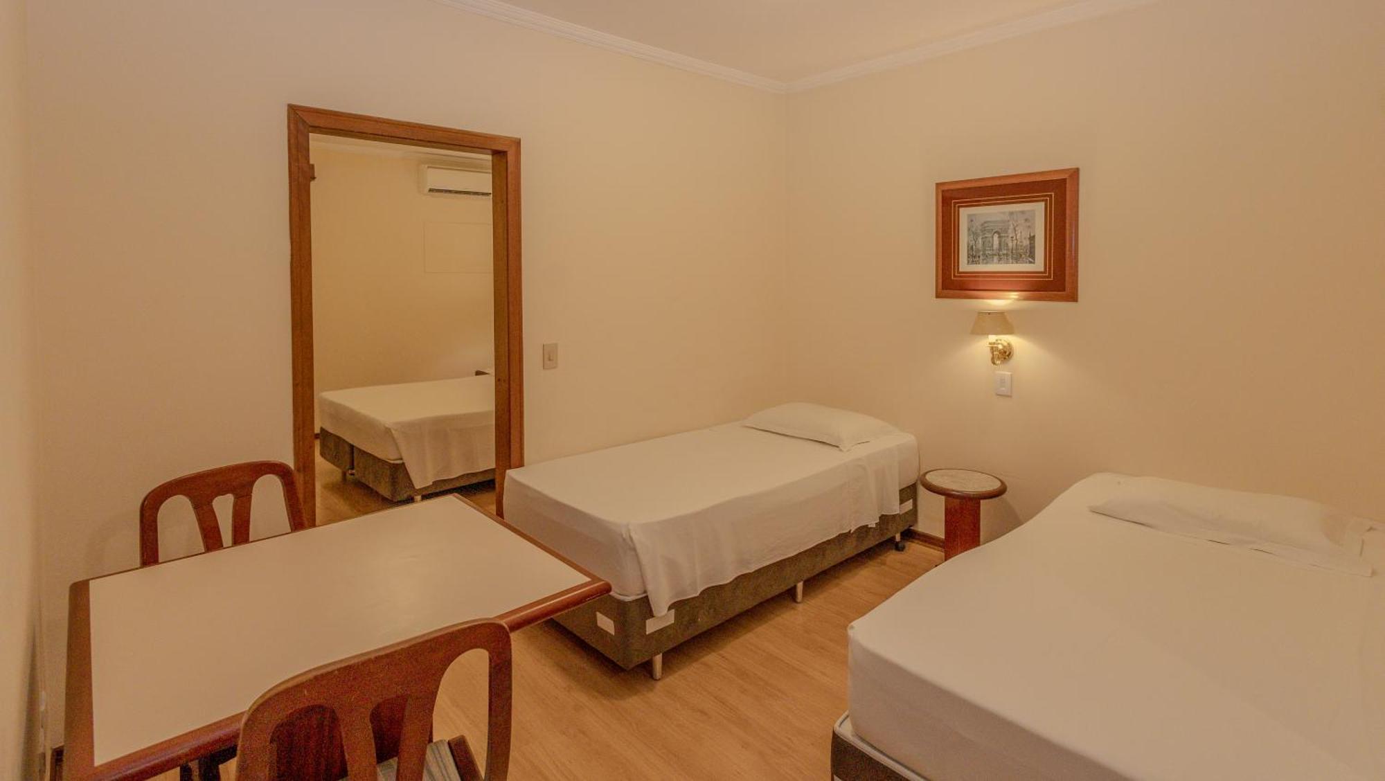 Lizon Curitiba Hotel Luaran gambar